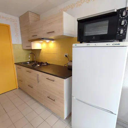 Cap Les Pins Joli T2 Piscine Tennis Mt St Martin Cap D'agde Apartamento